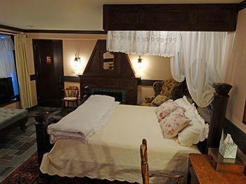 Stone Chalet B&B Inn And Event Center Ann Arbor Buitenkant foto